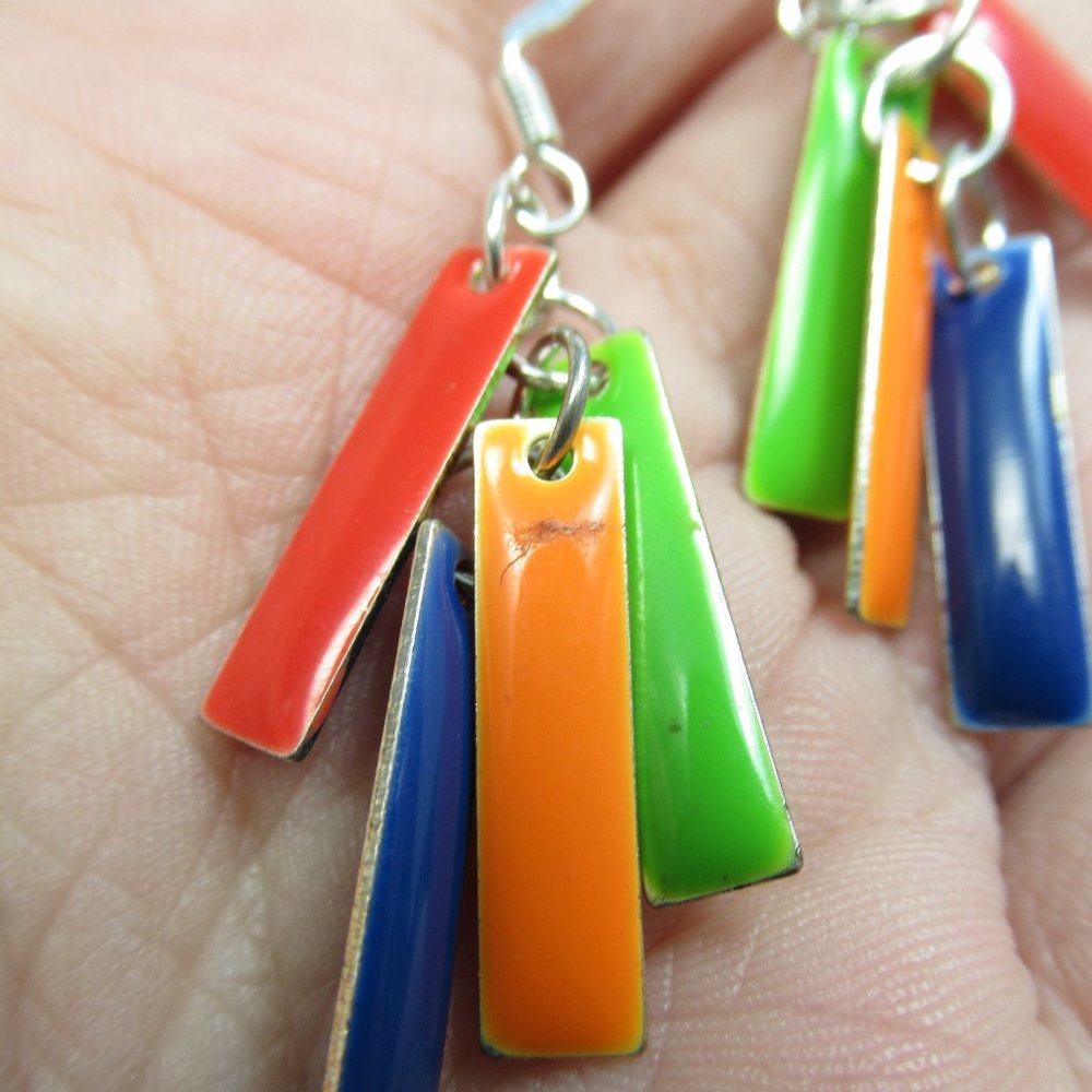 Enamel rectangle dangle earrings - Picture 7 of 9